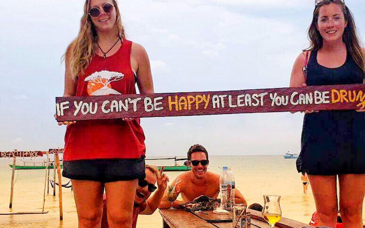Tree Bar Hostel Koh Rong Sanloem Bagian luar foto