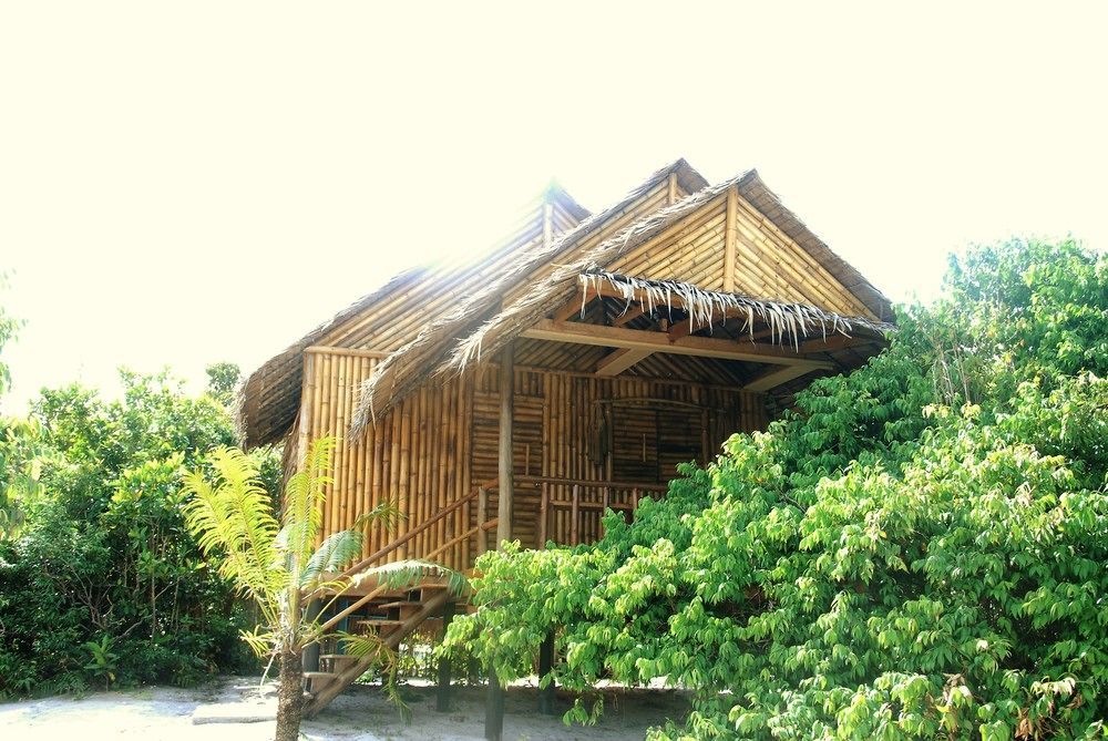 Tree Bar Hostel Koh Rong Sanloem Bagian luar foto