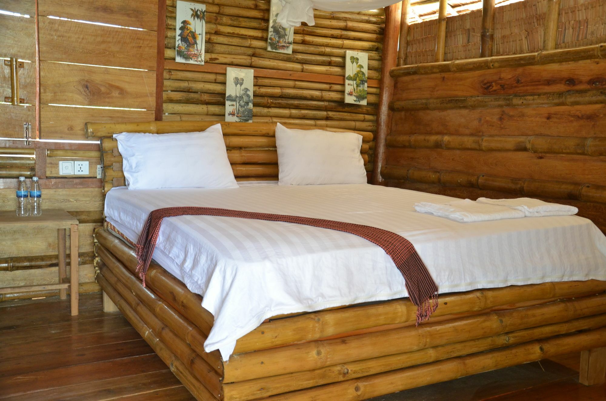 Tree Bar Hostel Koh Rong Sanloem Bagian luar foto